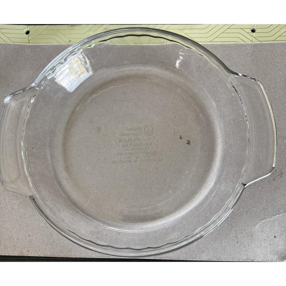 Vintage Anchor Ovenware Glass Deep Dish 9" Pie Plate 1075 fluted with handles